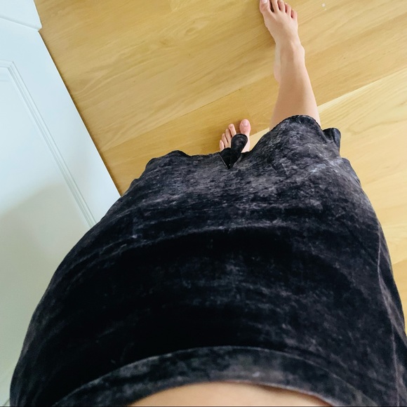 Luisa Cerano Purple Velvet Midi Skirt - Picture 9 of 9